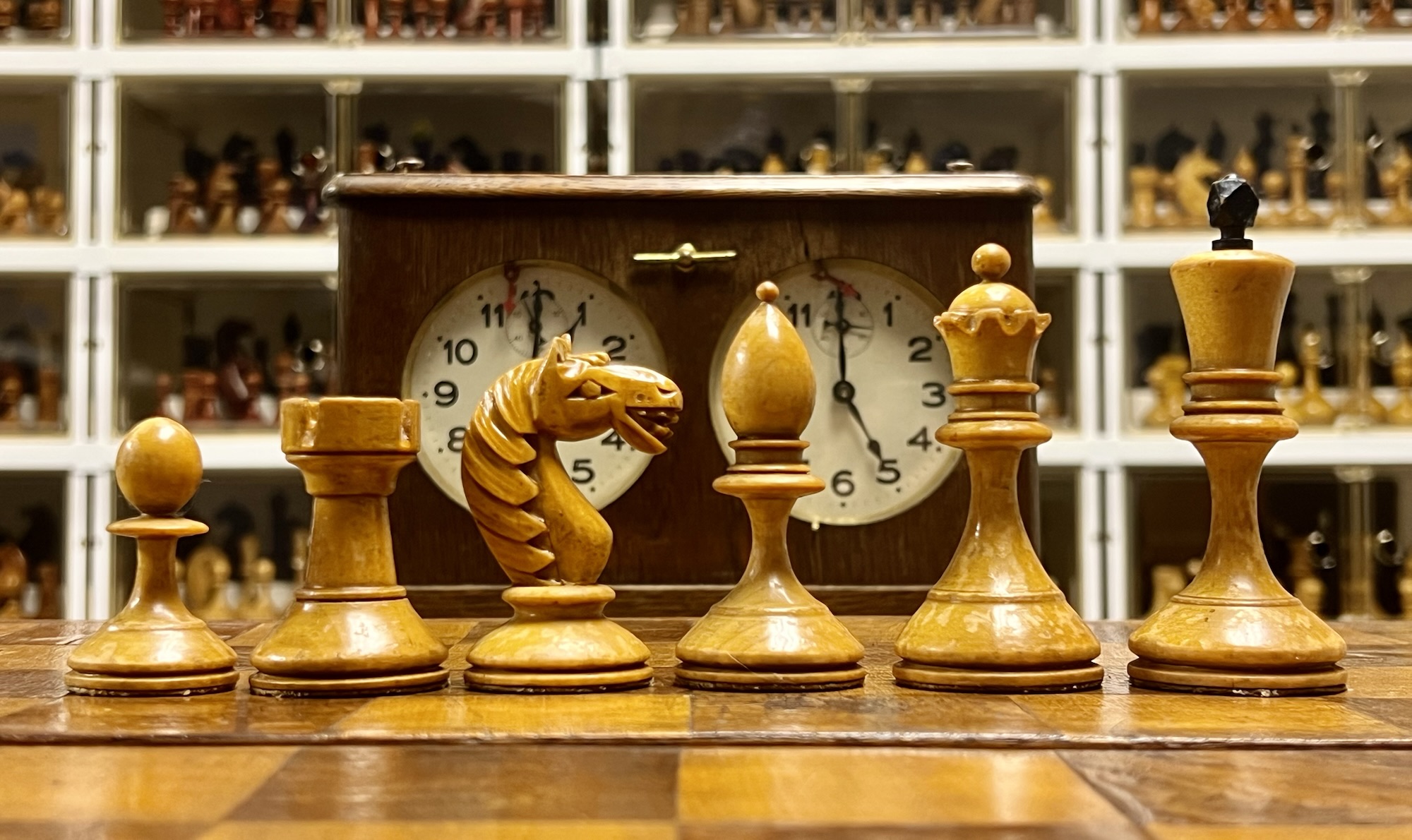 Maizelis's Set – Soviet and Late Tsarist Chess Sets